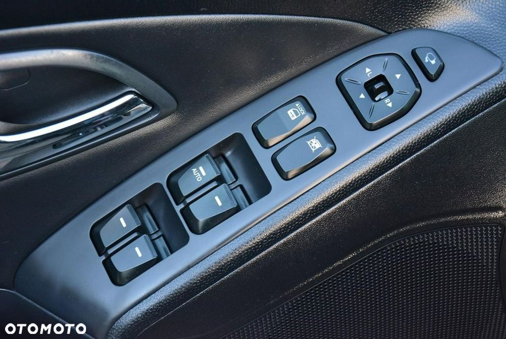 Hyundai ix35 2.0 4WD Automatik Premium - 23