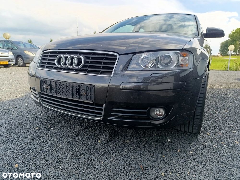 Audi A3 3-drzwiowe 2.0 FSI Ambiente - 9