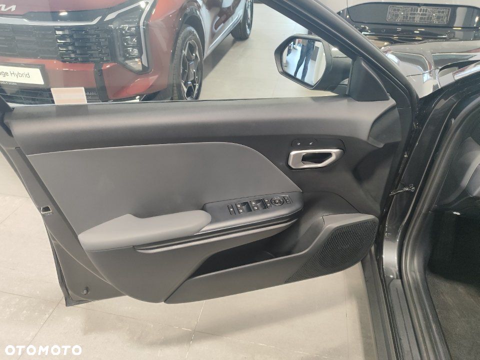 Kia K4 - 25