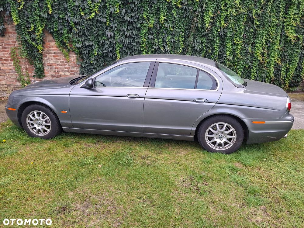 Jaguar S-Type 2.5 V6 - 23