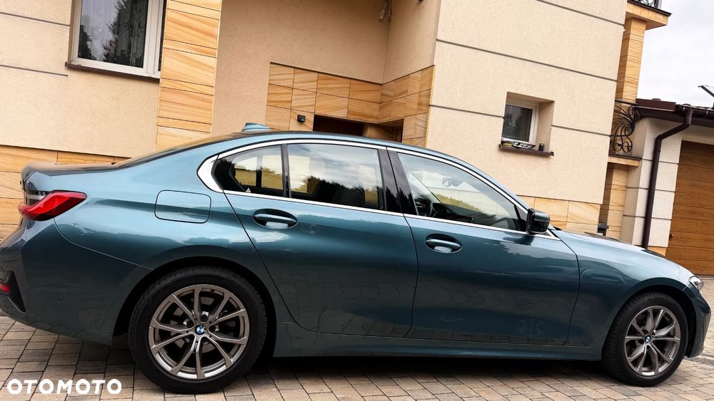 BMW Seria 3 320d MHEV Luxury Line - 10
