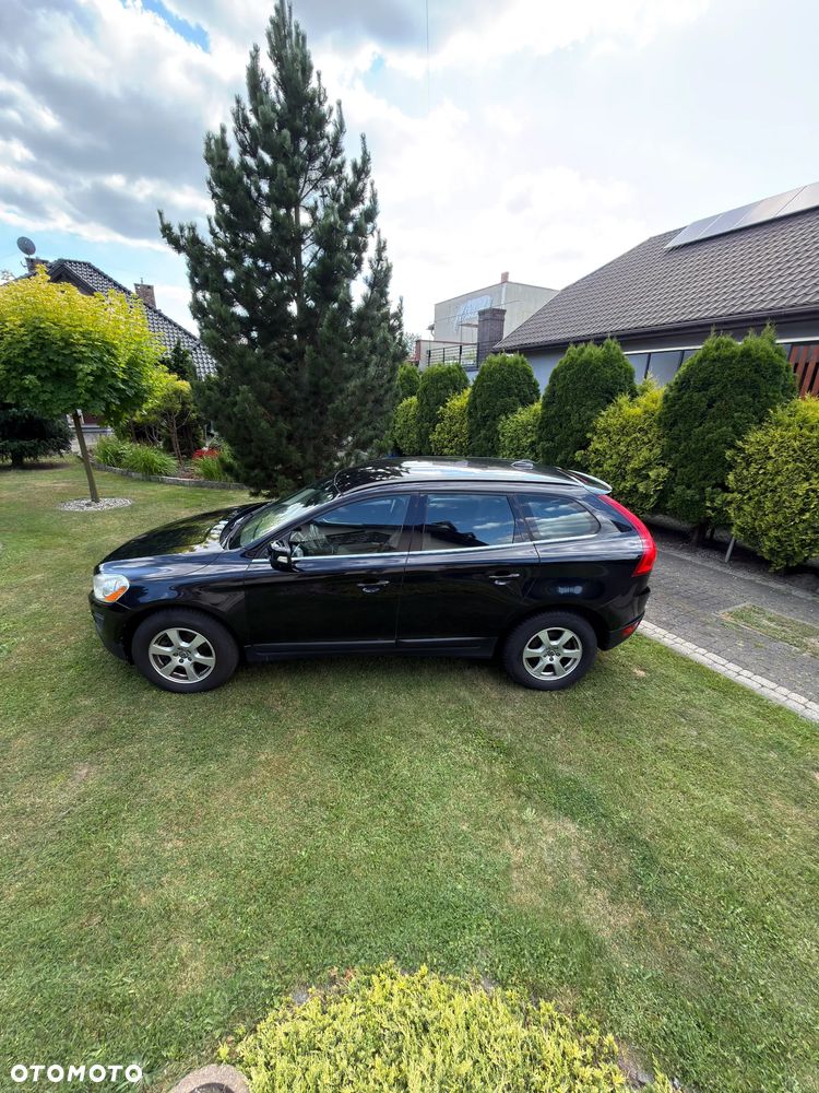 Volvo XC 60 D5 AWD - 8