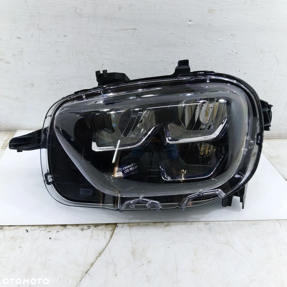 LAMPA LEWA CITROEN C3 III LIFT- EUROPA LED VISION