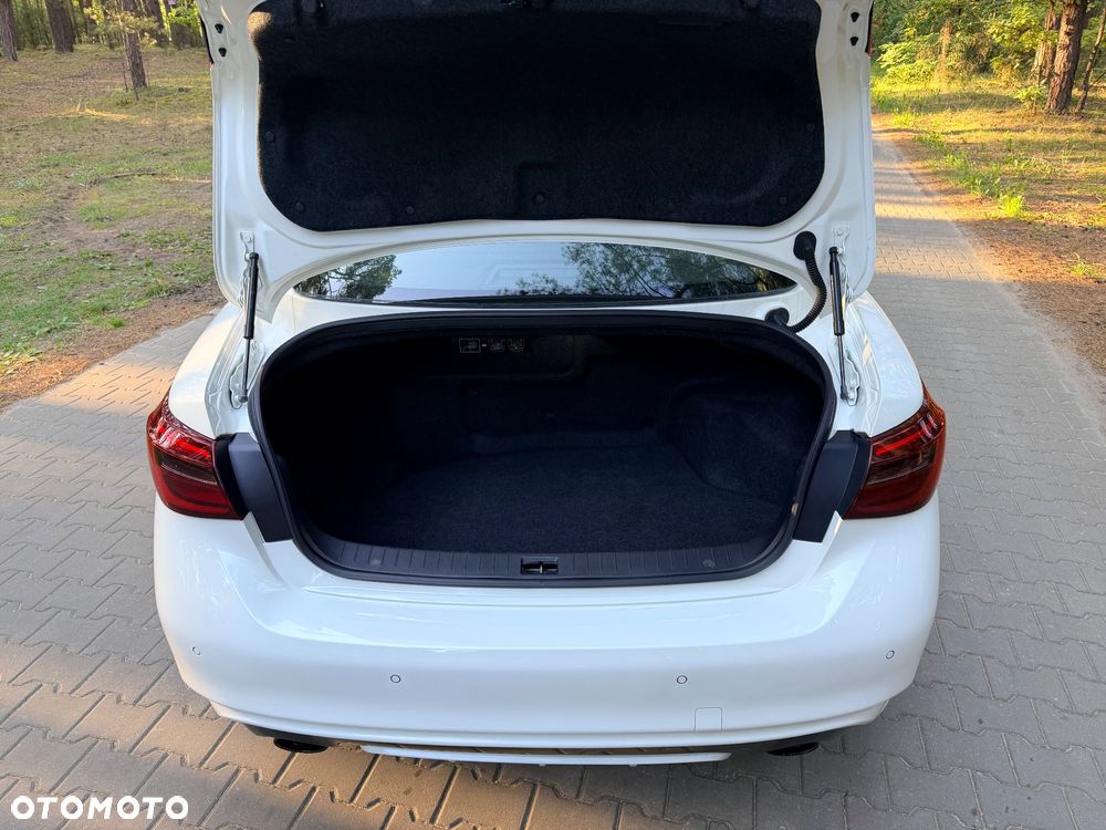 Infiniti Q50 Q50S Hybrid AWD Sport Tech - 10