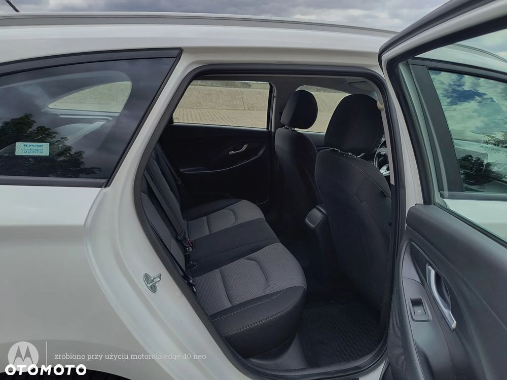 Hyundai i30 1.6 D Comfort - 34