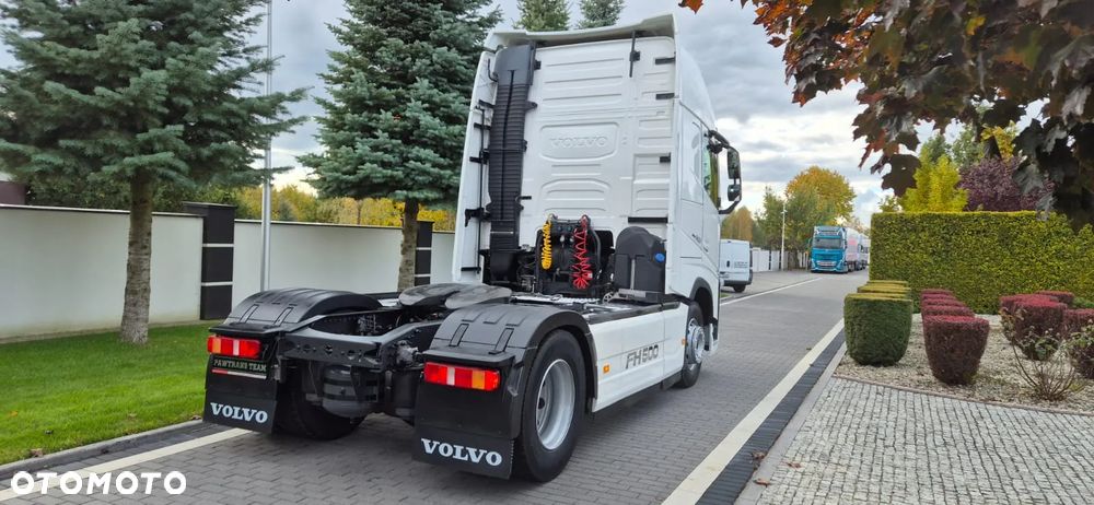 Volvo VOLVO///FH///500///GLOBETROTTER/ XXL///2018///NOWE OPONY/// ZABUDOWY MIĘDZYOSIOWE/// WYŚWIETLACZ OBCIĄŻENIA/// STANDARD/STAN BARDZO DOBRY - 6