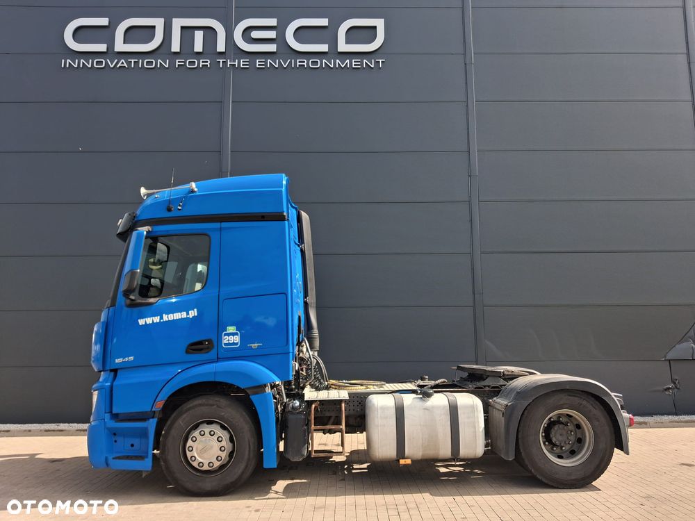 Mercedes-Benz Actros - 4
