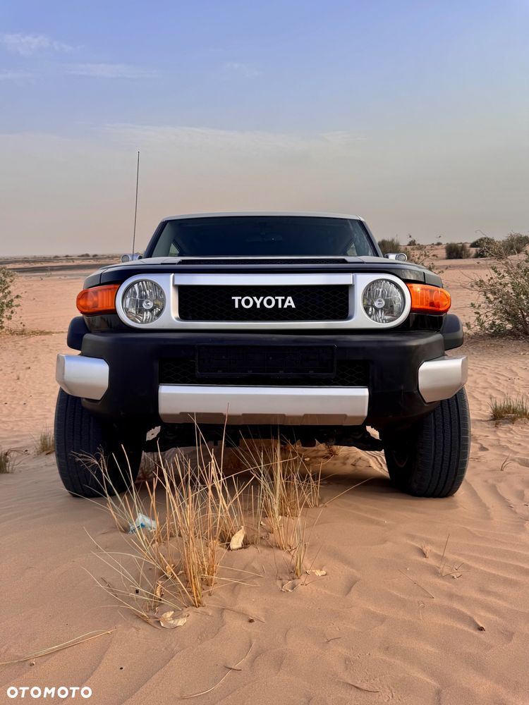 Toyota FJ - 3