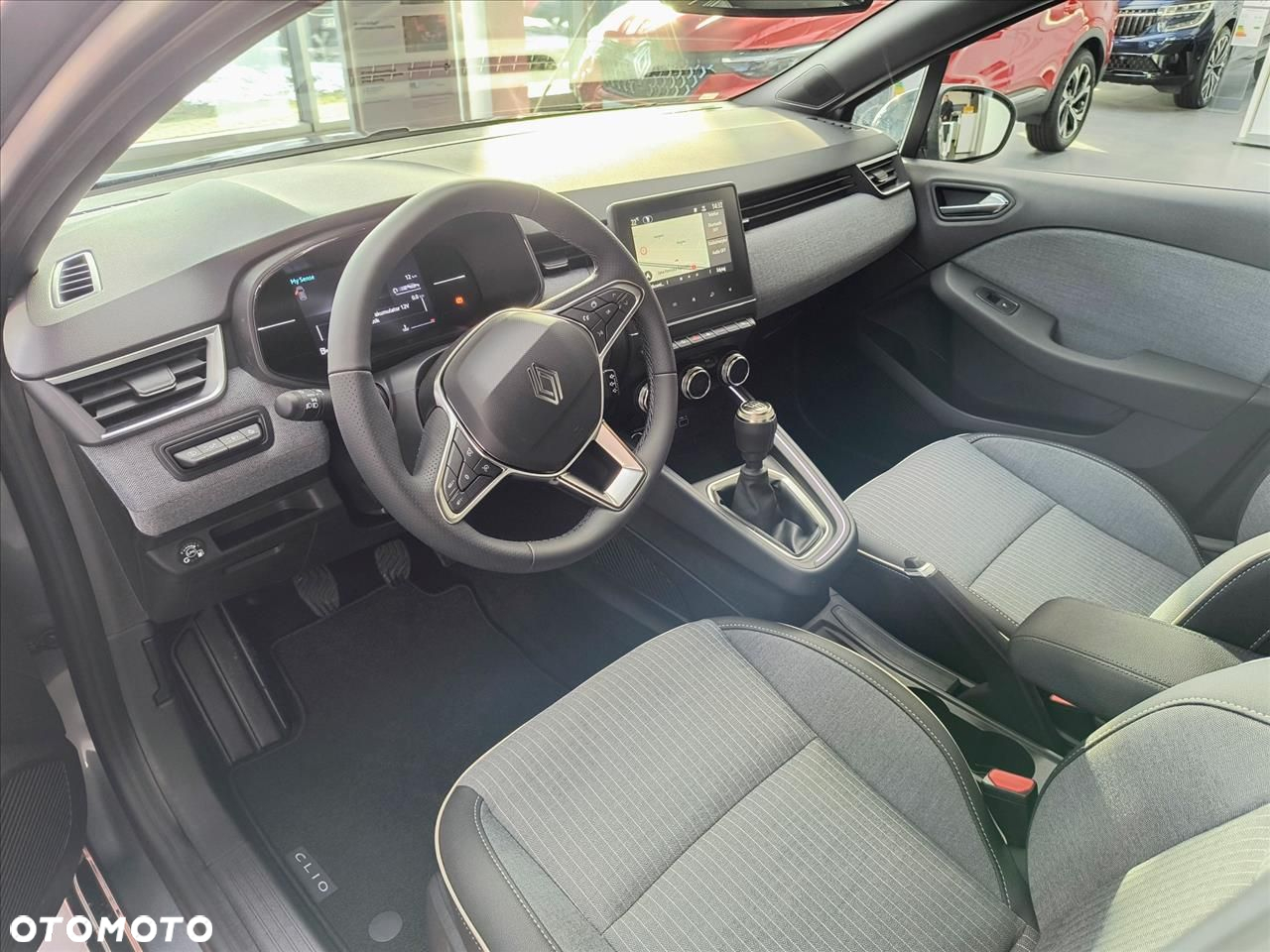 Renault Clio 1.0 TCe Techno - 8