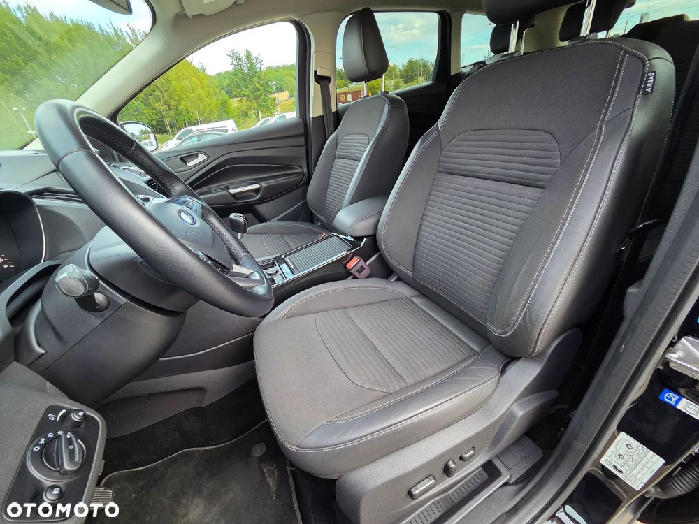 Ford Kuga 2.0 TDCi FWD Titanium - 31