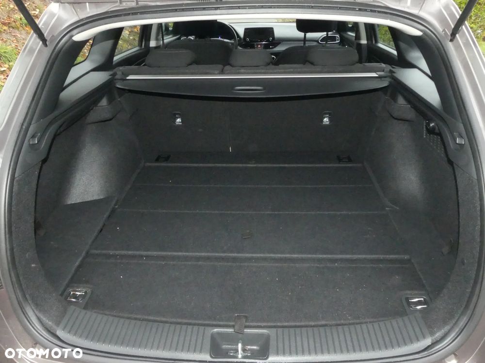 Hyundai i30 1.5 DPI Comfort - 27
