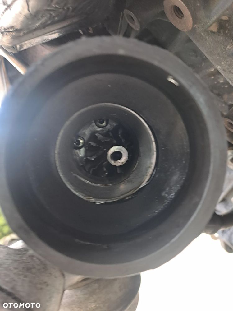 Volkswagen Passat B6 2.0 TDi 16V 140KM silnik kod BKP - 8