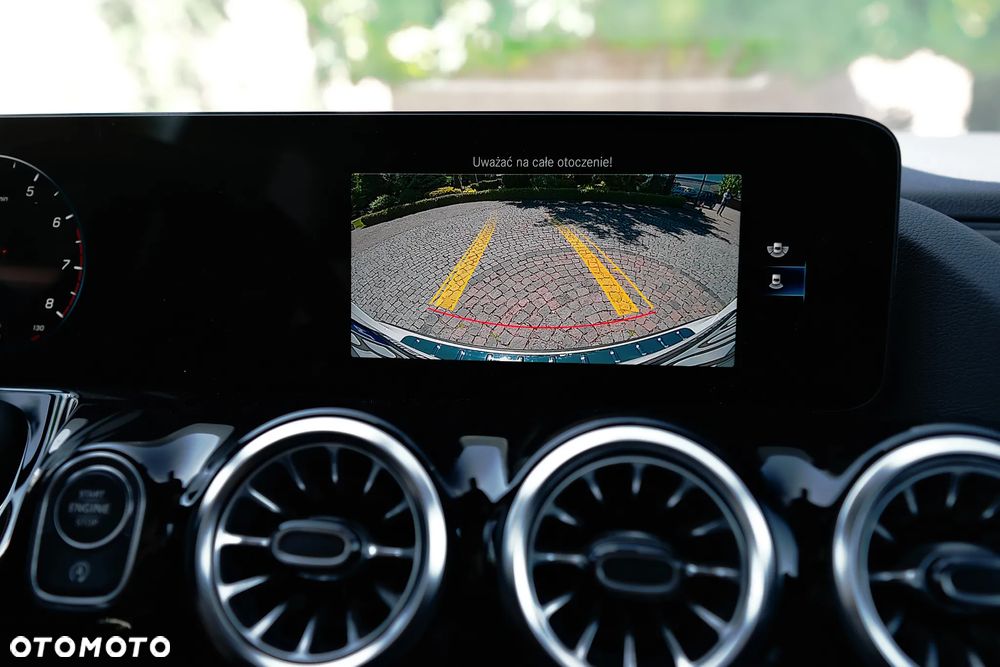 Mercedes-Benz GLA 250 4-Matic AMG Line - 23