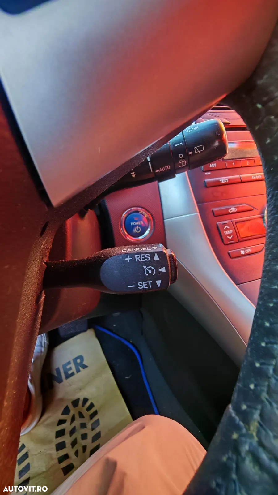 Toyota Auris 1.8 Hybrid Life - 21