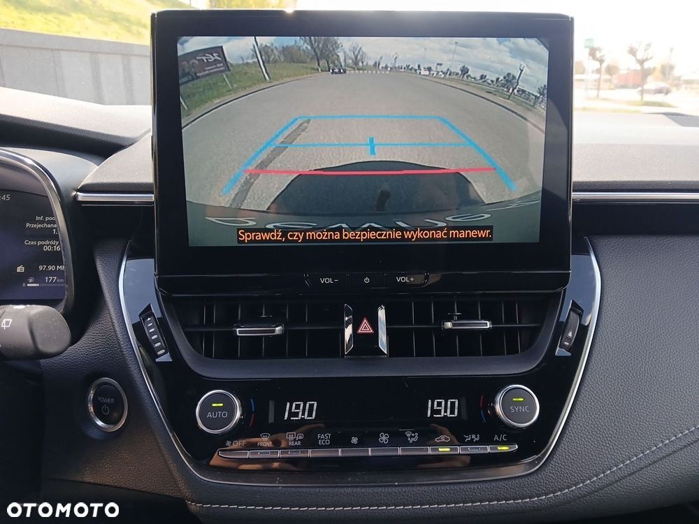 Toyota Corolla 2.0 Hybrid Comfort - 33