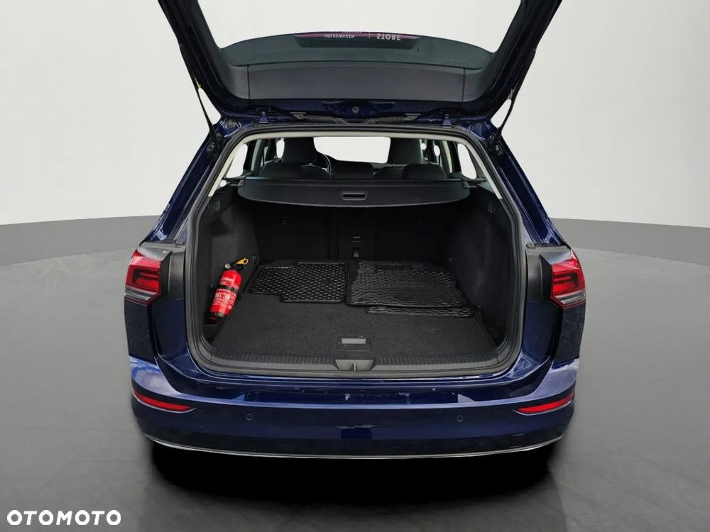 Volkswagen Golf Variant - 10