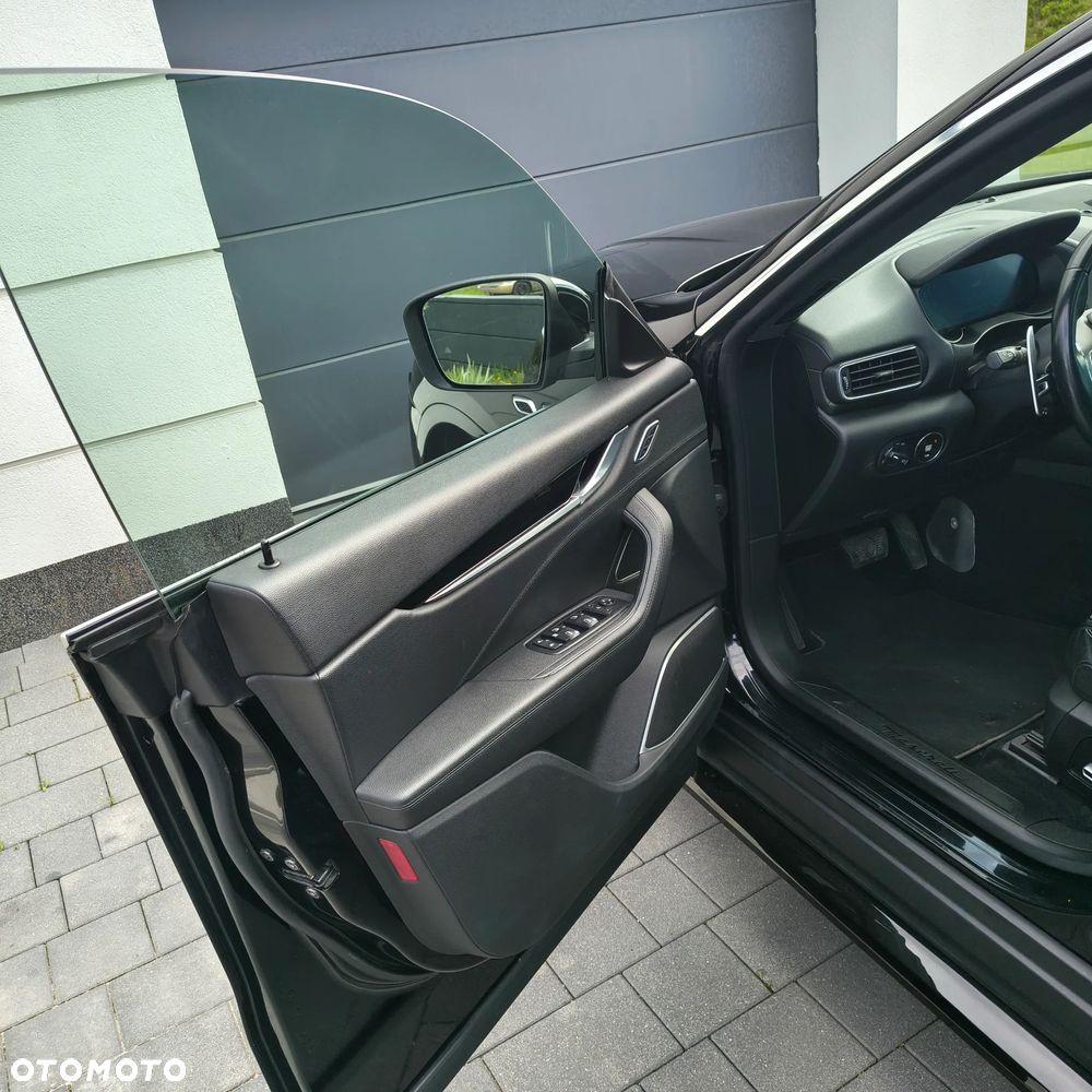 Maserati Levante S Q4 GranLusso - 14