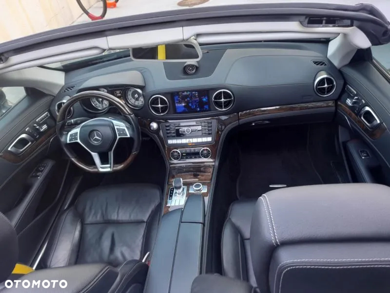 Mercedes-Benz SL - 19