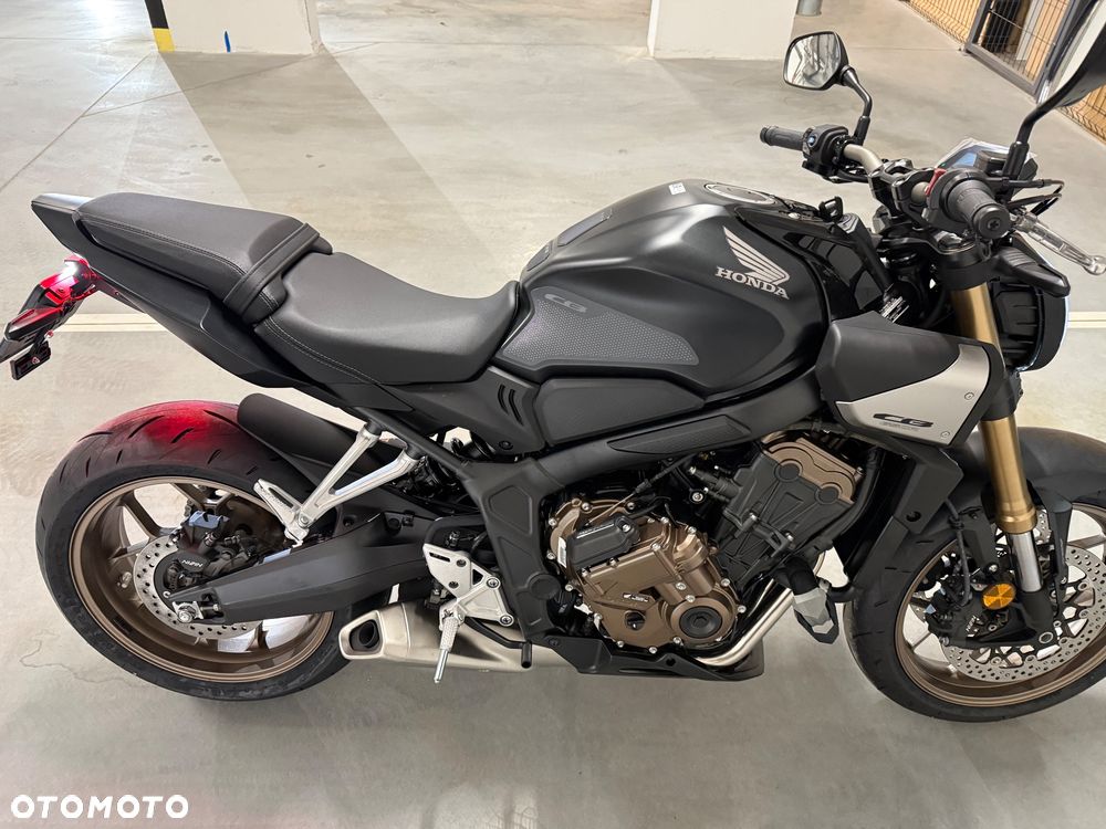 Honda CB - 3
