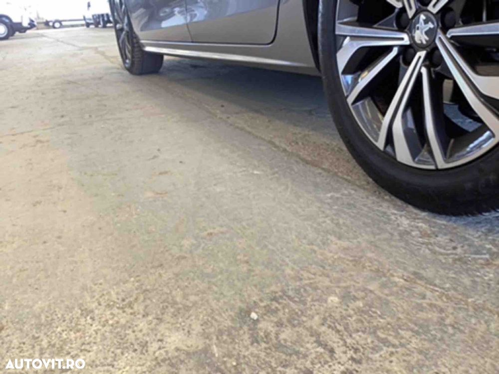 Peugeot 508 BlueHDi 130 EAT8 Allure - 12