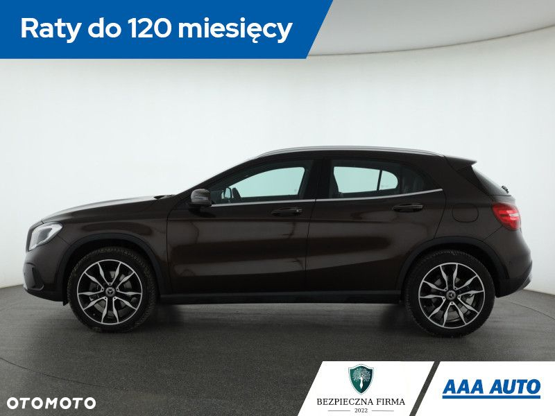 Mercedes-Benz GLA - 3