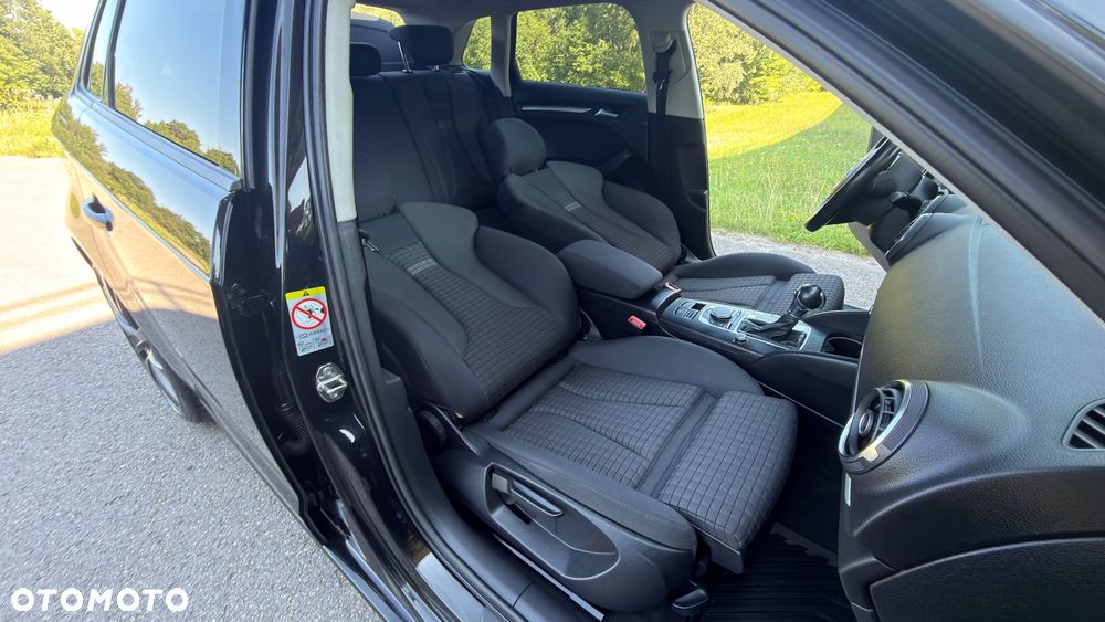 Audi A3 Sportback 1.8 TFSI S tronic S line Sportpaket - 18