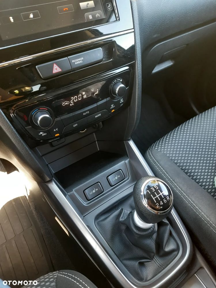Suzuki Vitara - 16
