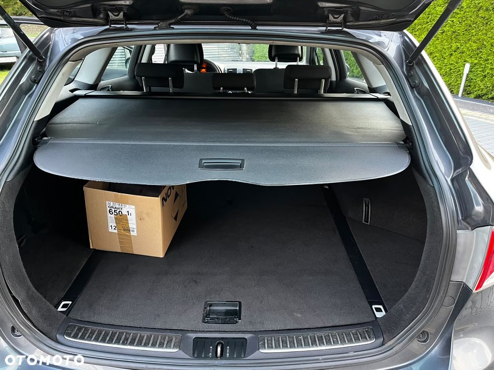 Toyota Avensis - 14