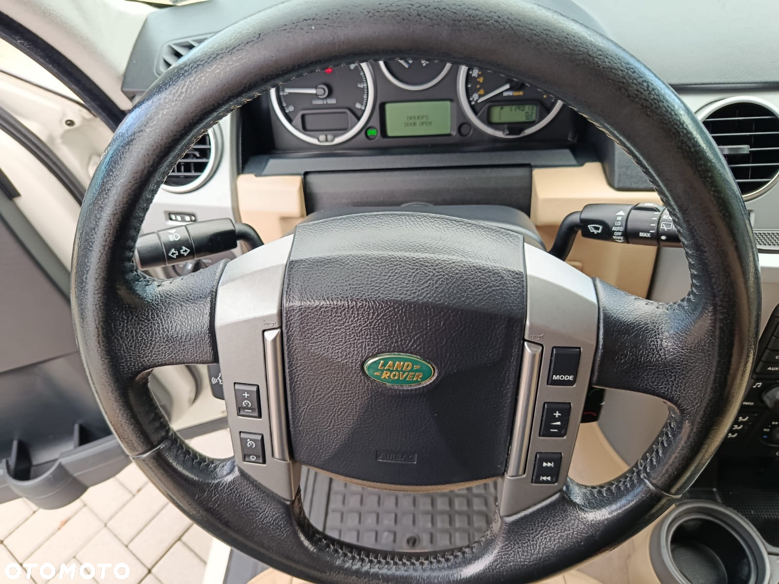 Land Rover Discovery III 4.4 V8 SE - 16