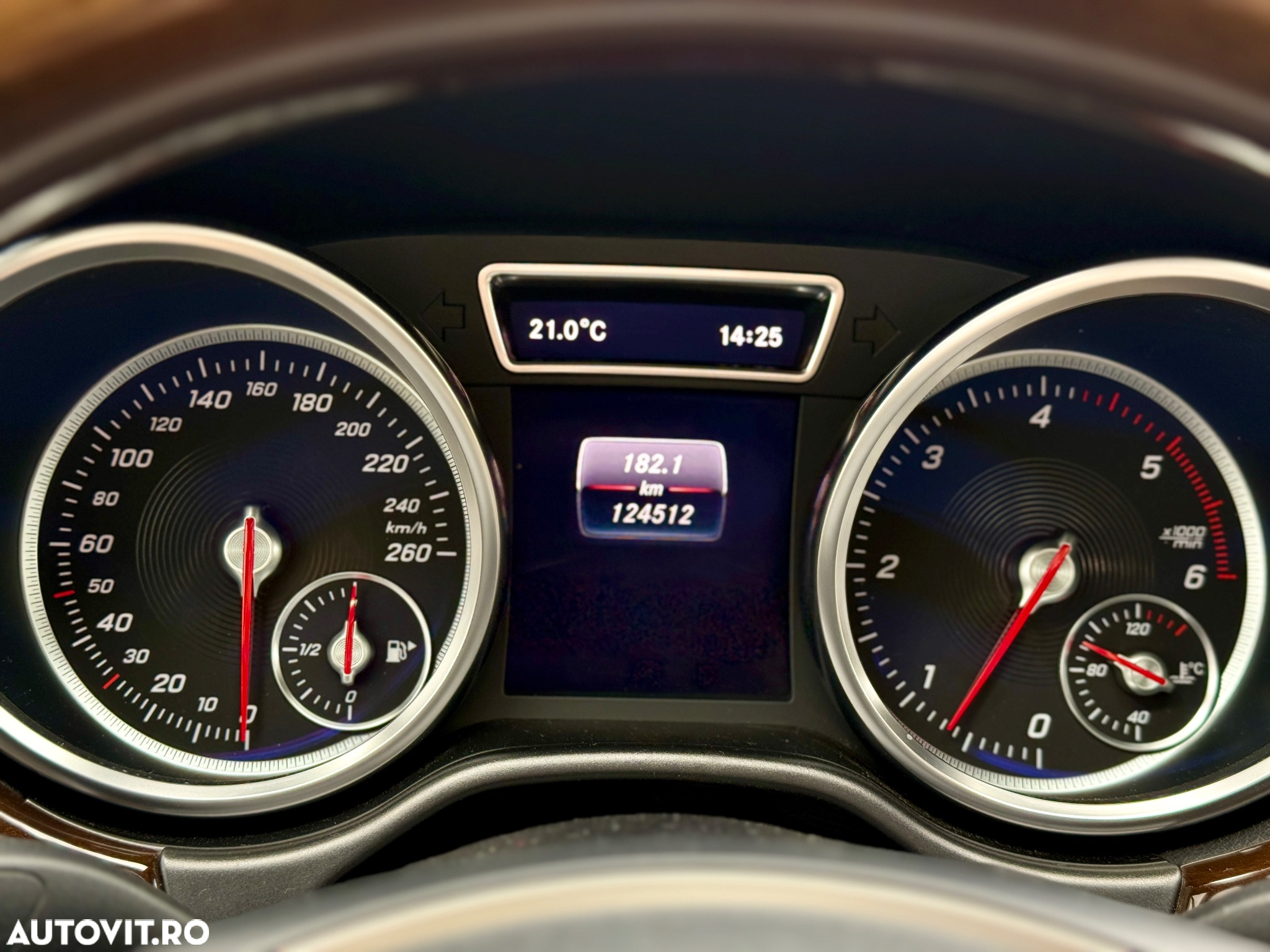 Mercedes-Benz GLE 350 d 4Matic 9G-TRONIC AMG Line - 40