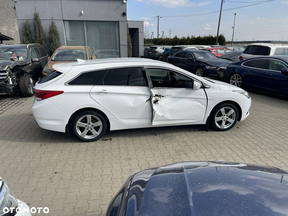 Hyundai i40 Kombi blue 1.6 CRDi Space - 4