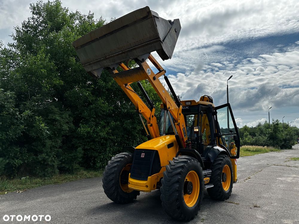 JCB 4cx - 10