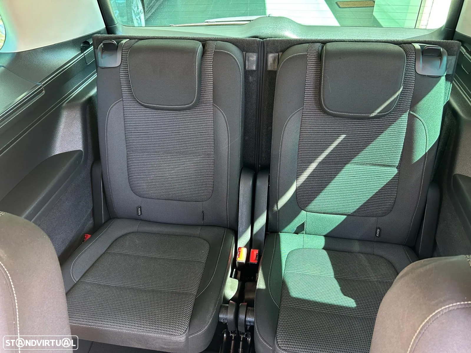 VW Sharan 2.0 TDI Confortline DSG - 33