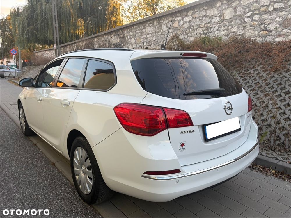 Opel Astra - 18