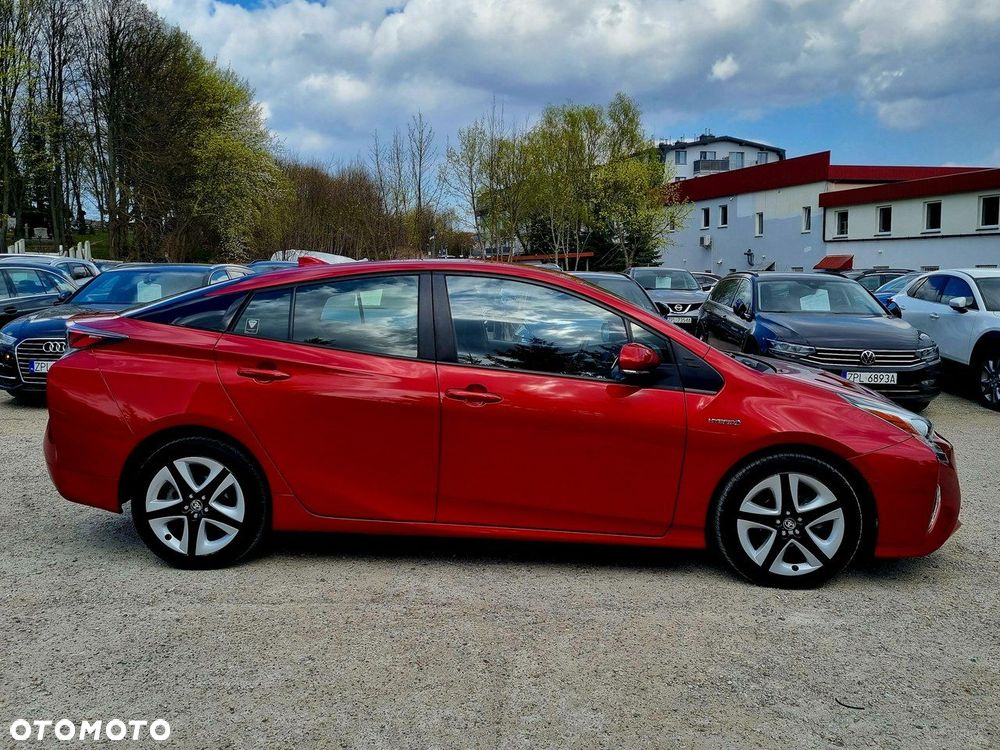 Toyota Prius 1.8 Hybrid Premium - 4