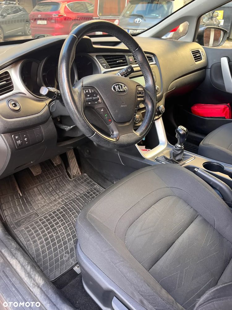 Kia Ceed Cee'd 1.6 GDI M - 3