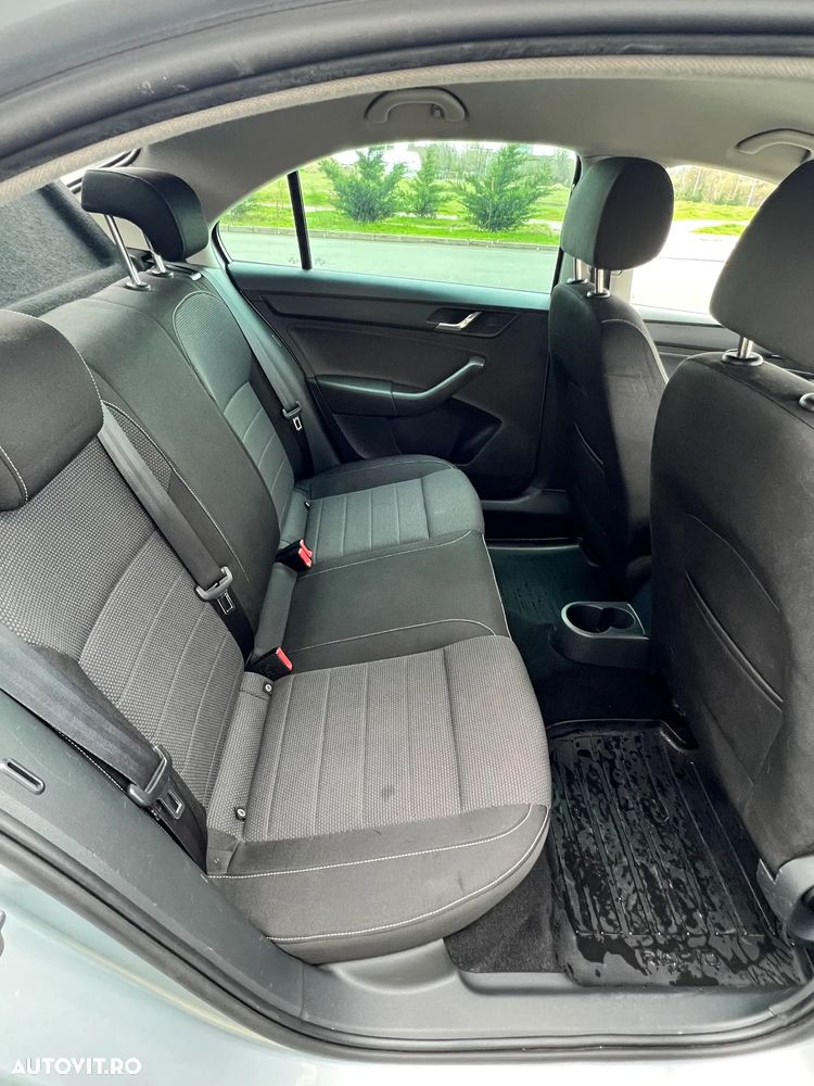 Skoda RAPID 1.6 TDI Elegance - 5