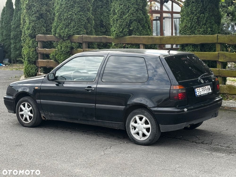Volkswagen Golf - 4