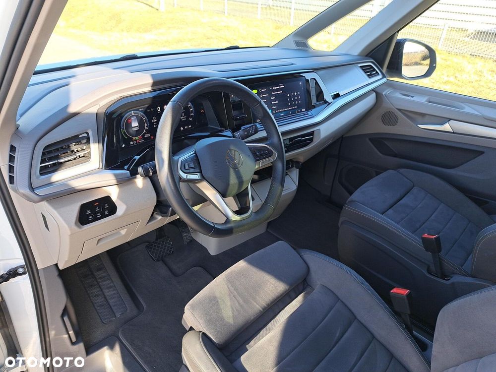 Volkswagen Multivan - 10