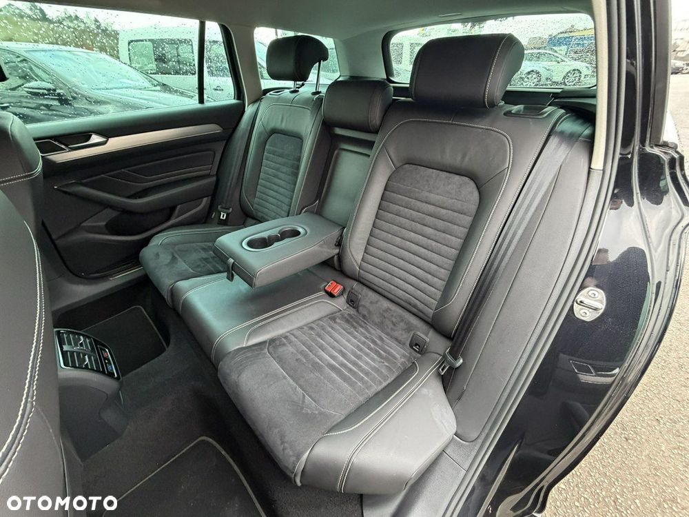 Volkswagen Passat - 30