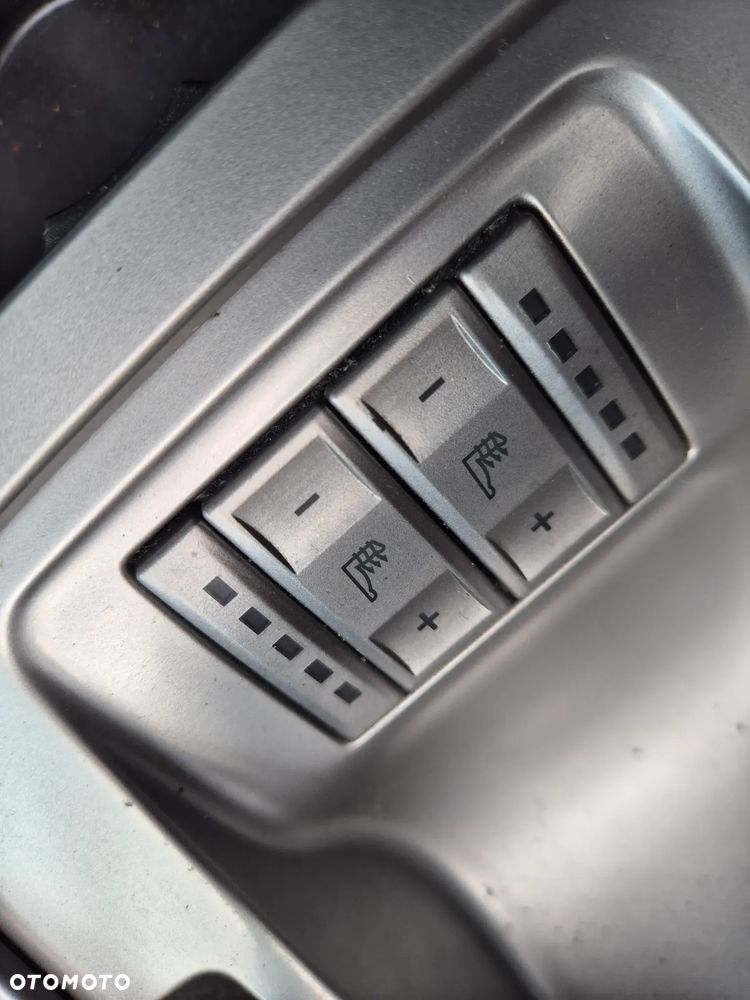 Ford S-Max 2.0 TDCi Titanium - 8