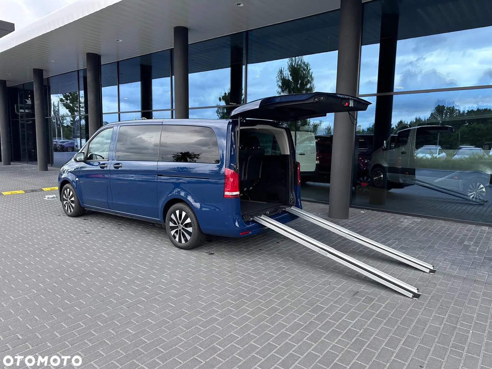Mercedes-Benz Vito Tourer 114 CDI L2 Pro 9G-Tronic 447.703 - 2