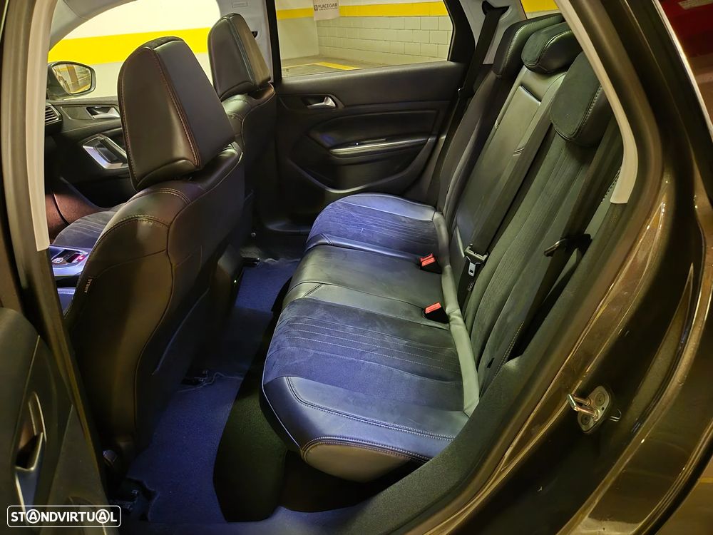 Peugeot 308 SW 1.6 e-HDi Allure - 27