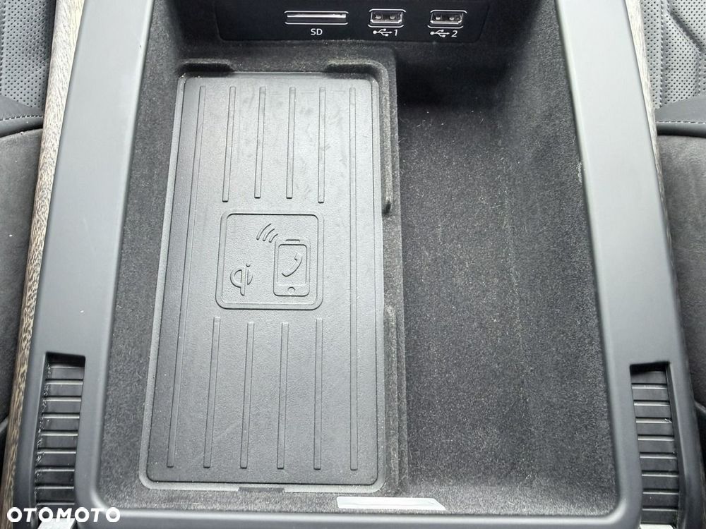 Audi A8 L 55 TFSI quattro tiptronic - 37