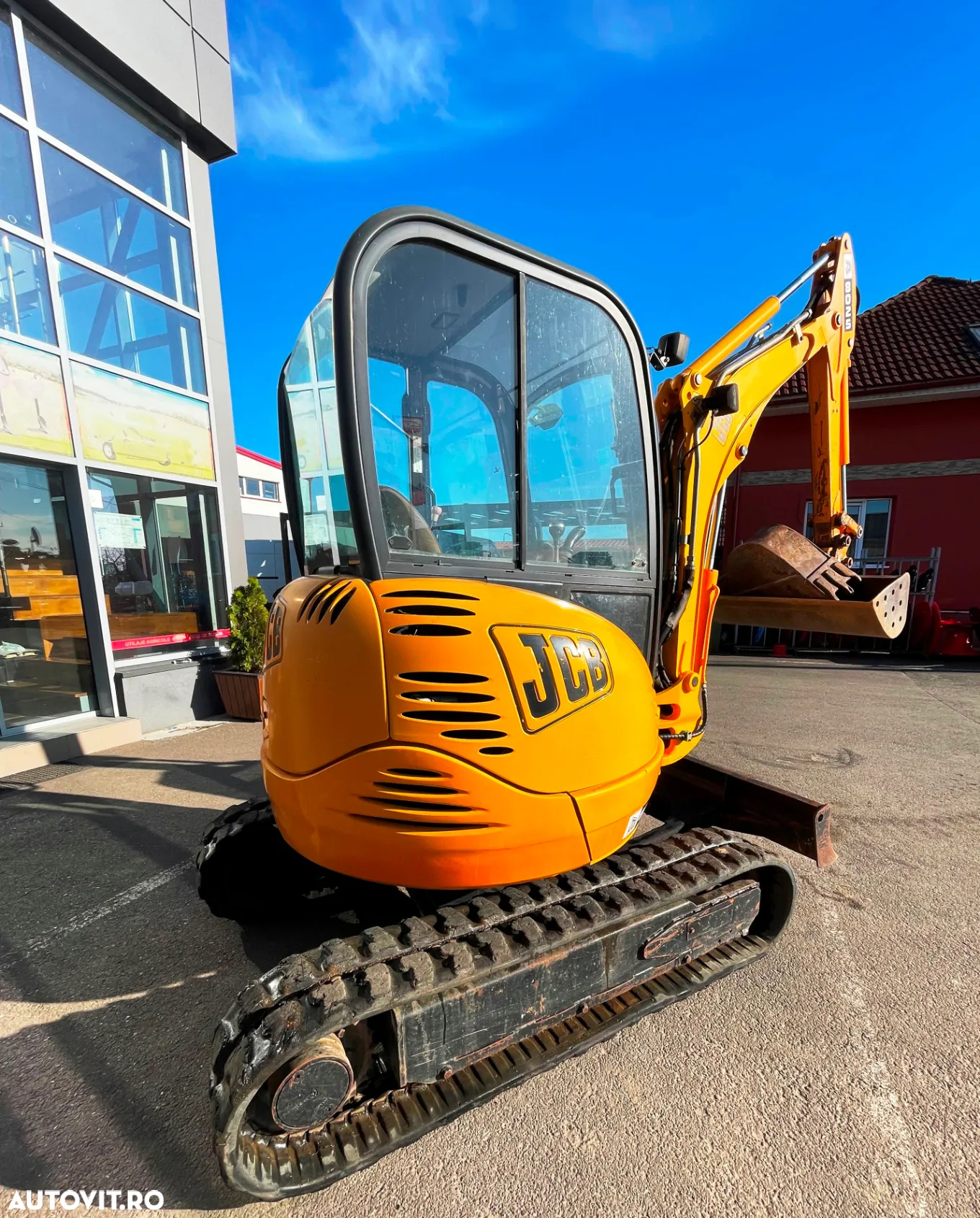JCB 8025 - 6