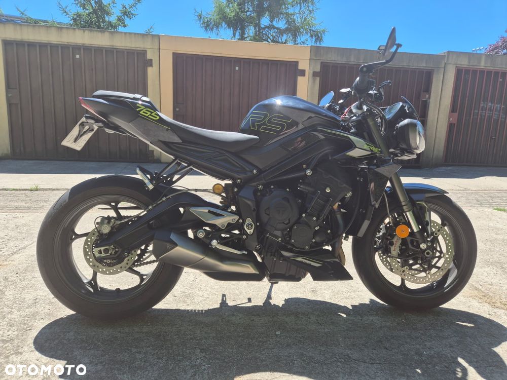 Triumph Street Triple - 8