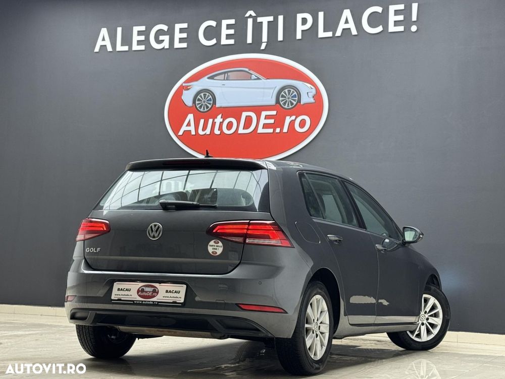 Volkswagen Golf - 4