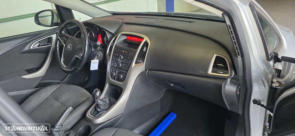 Opel Astra Sports Tourer 1.3 CDTI DPF EcoFLEX Sports Tourer Design Edition - 8
