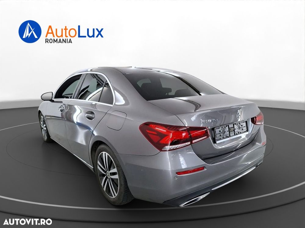 Mercedes-Benz A 180 d 8G-DCT - 4