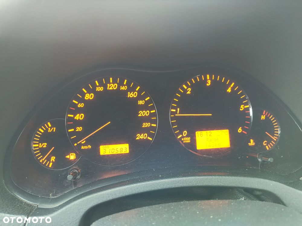 Toyota Avensis 2.0 D-4D Luna - 15
